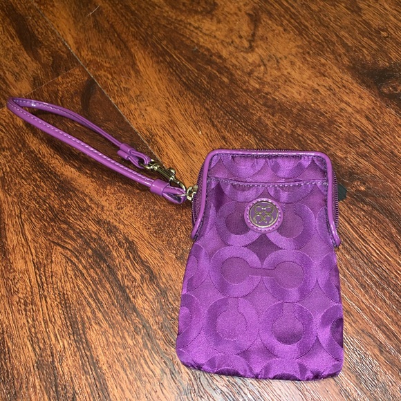 Purple Coach Wristlet - Picture 1 of 2